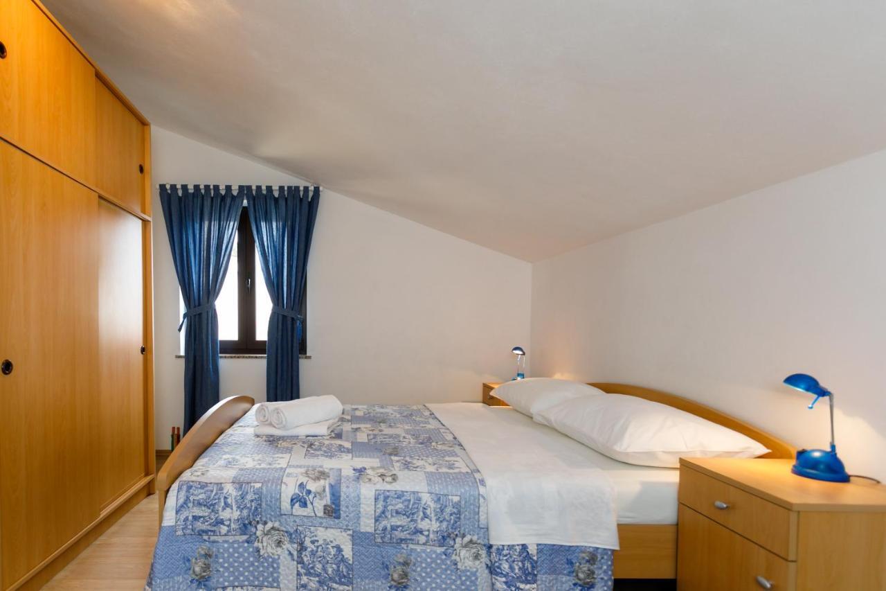 Apartman Sintic Krk Town Extérieur photo